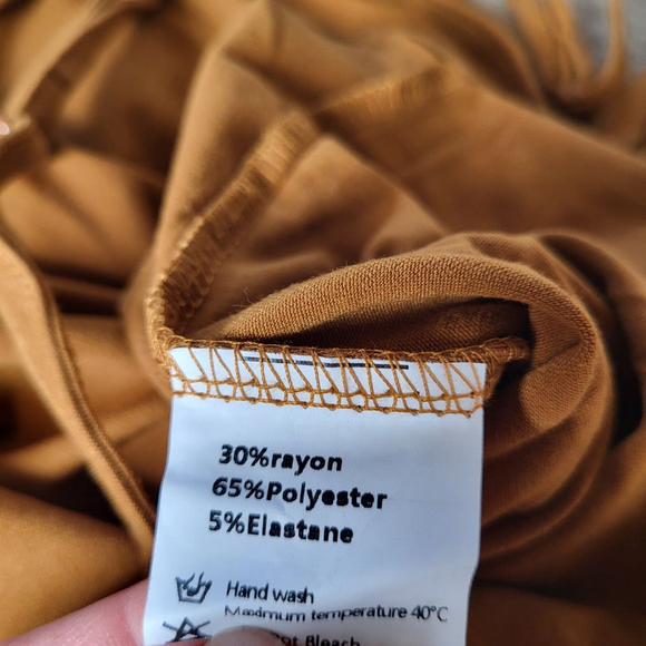 Women’s Deep Self Loose Casual V-Neck Sleeveless Jumpsuit – Rust – Size M – NWT - Picture 8 of 9